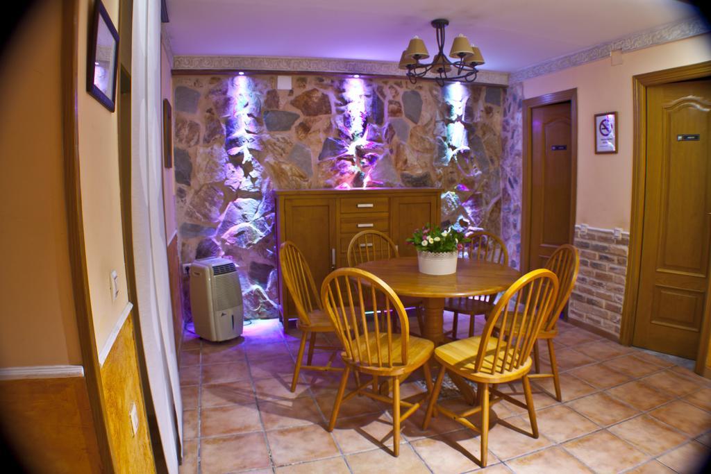 Posada De Peregrinos โตเลโด ภายนอก รูปภาพ